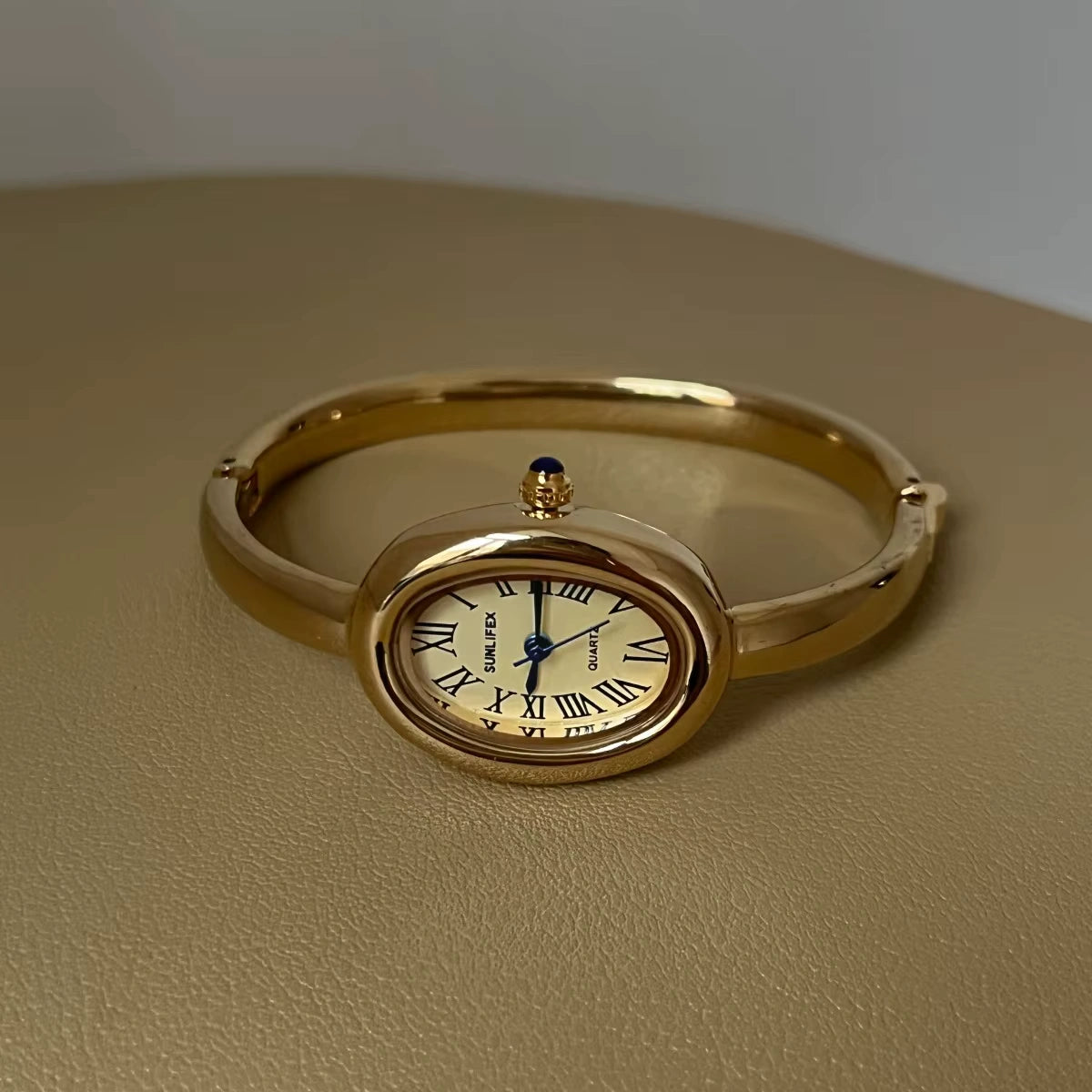 Cartier Baignoire – Élégance Ovale, Raffinement Cartier